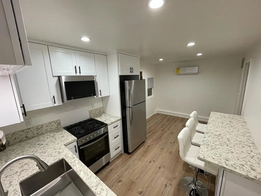 22331 Vanowen St — Photo 3
