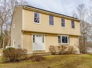 18 Pelham St, Billerica, MA 01821