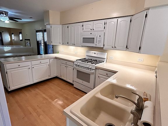 2nd image of 1307 Harlem Ave