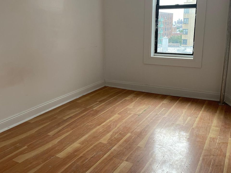 1st image of 50 Buchanan Pl