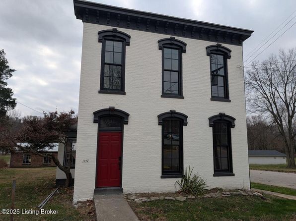 1017 W 1st St, Madison, IN 47250