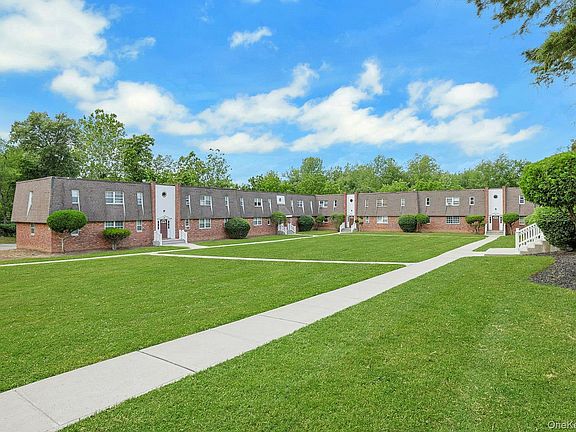5th image of 6 Crescent Drive #23