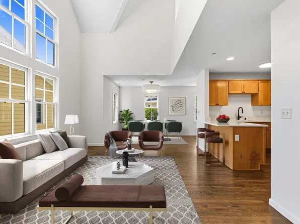 19 Russell Pl #19, Arlington, MA 02474