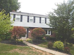 214 Falconhurst Dr N, Pittsburgh, PA 15238