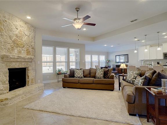 5th image of 1933 Chiford Ln