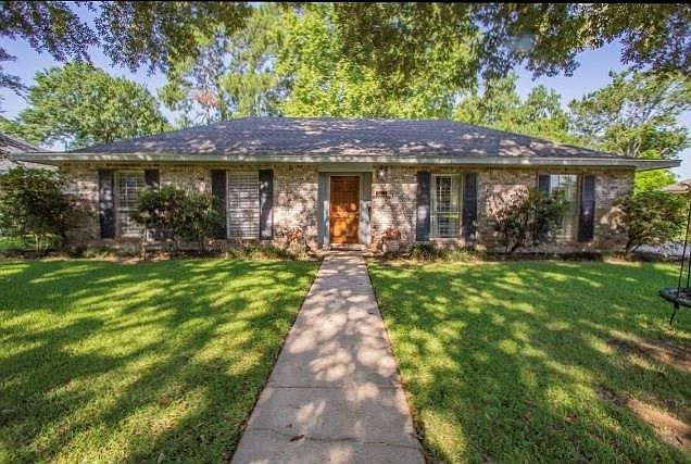 1st image of 612 Sweetbriar Dr