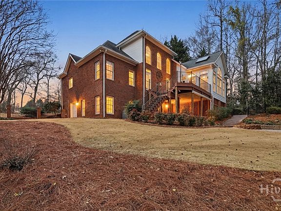 3rd image of 1031 Waterford Court