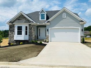 598 Iris Pl, Aurora, OH 44202