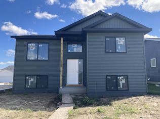 6046 Town Square Pl NW, Rochester, MN 55901