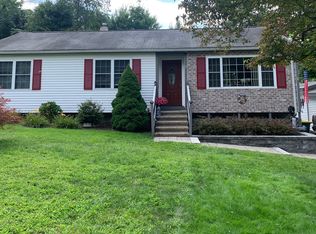 40 Hunters Ln, Ansonia, CT 06401