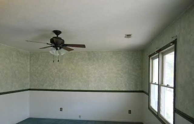 128 Old Thompson Ave — Photo 4