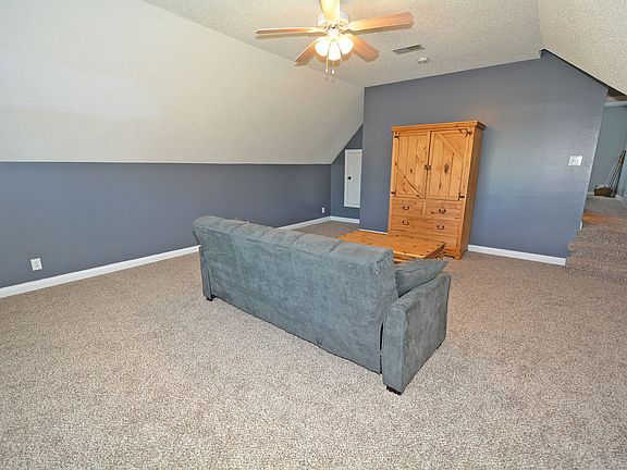 5th image of 709 Shamrock Ct