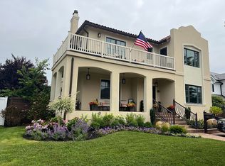 243 E Olive St, Long Beach, NY 11561