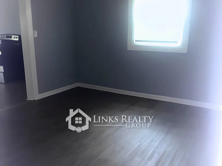 1303 Caldwell St #1 — Photo 8
