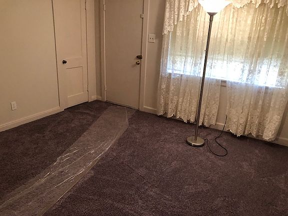 Living or Dining Room 