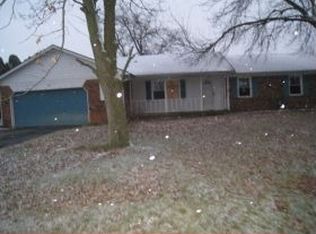 1057 S Brier Ct, New Palestine, IN