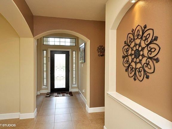 2nd image of 39 S Greenprint Cir