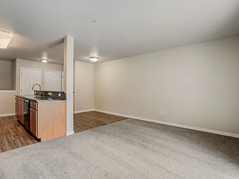 Legacy Oaks Apartments — Photo 14