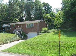 921 Schweitzer Rd, McKeesport, PA
