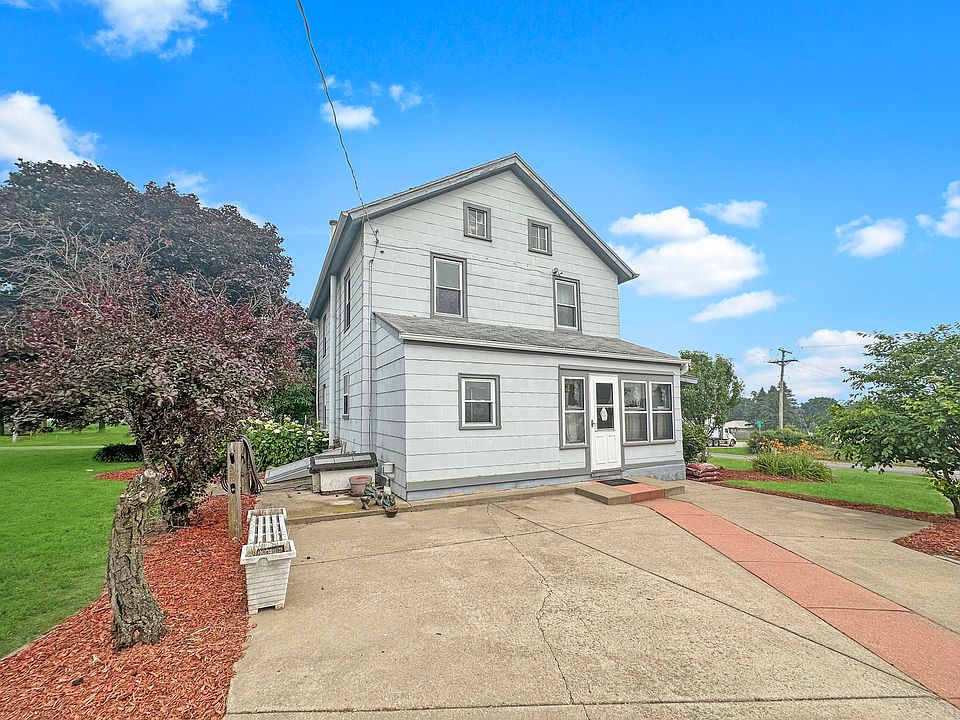 1288 W McConnell Rd, Freeport, IL 61032 Zillow