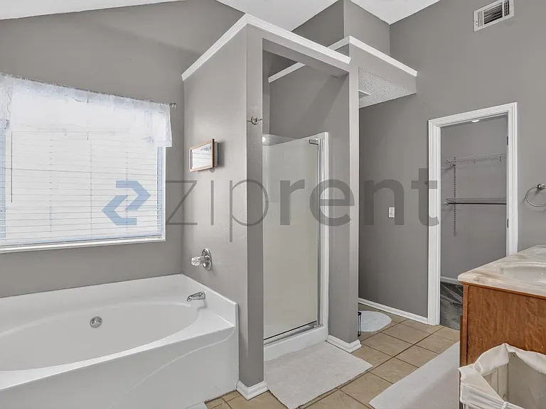 2354 Charleston Pointe SE — Photo 23