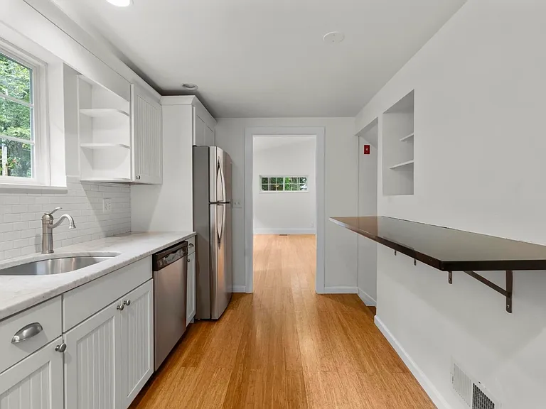 89 Book Hill Rd — Photo 4