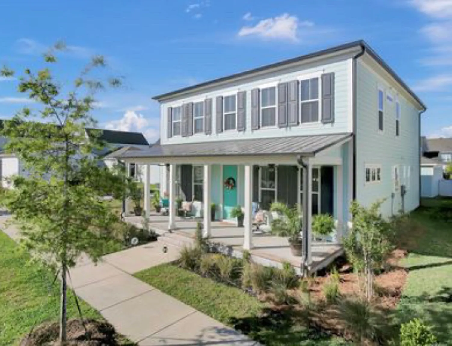 4 bed, 2.5 bath, 2803 sqft, $3,500 — Photo 1