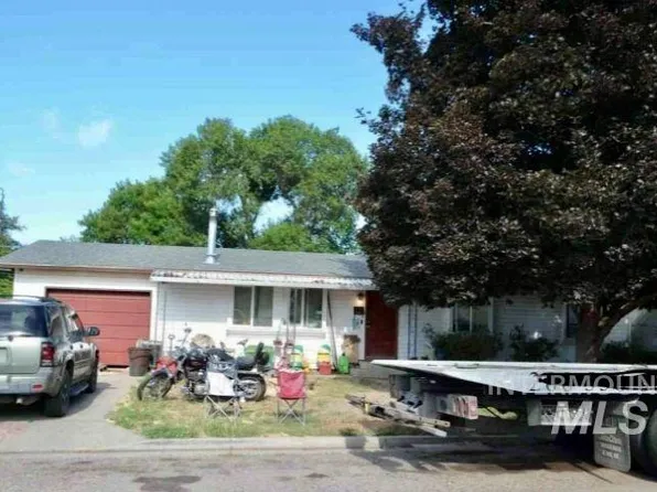 1407 W 2nd St, Weiser, ID 83672