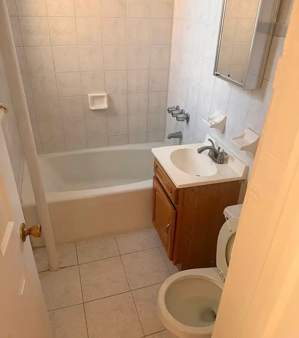 32-22 41st Street — Photo 3