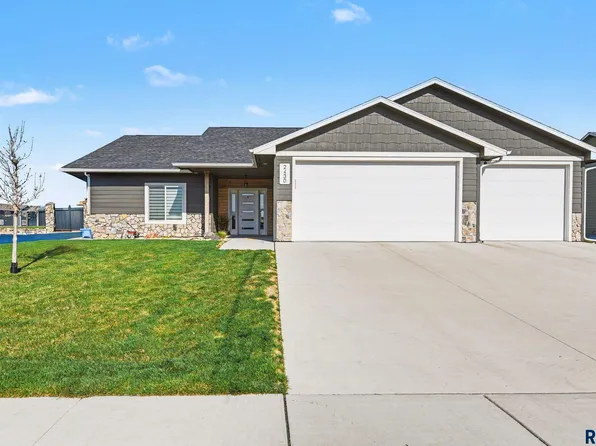 2430 N Main Ave, Tea, SD 57064