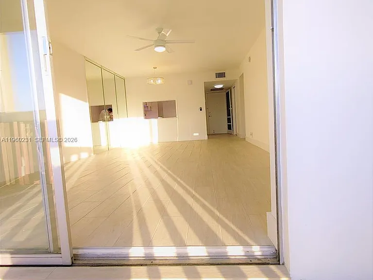 215 SE 3rd Ave #307C — Photo 4