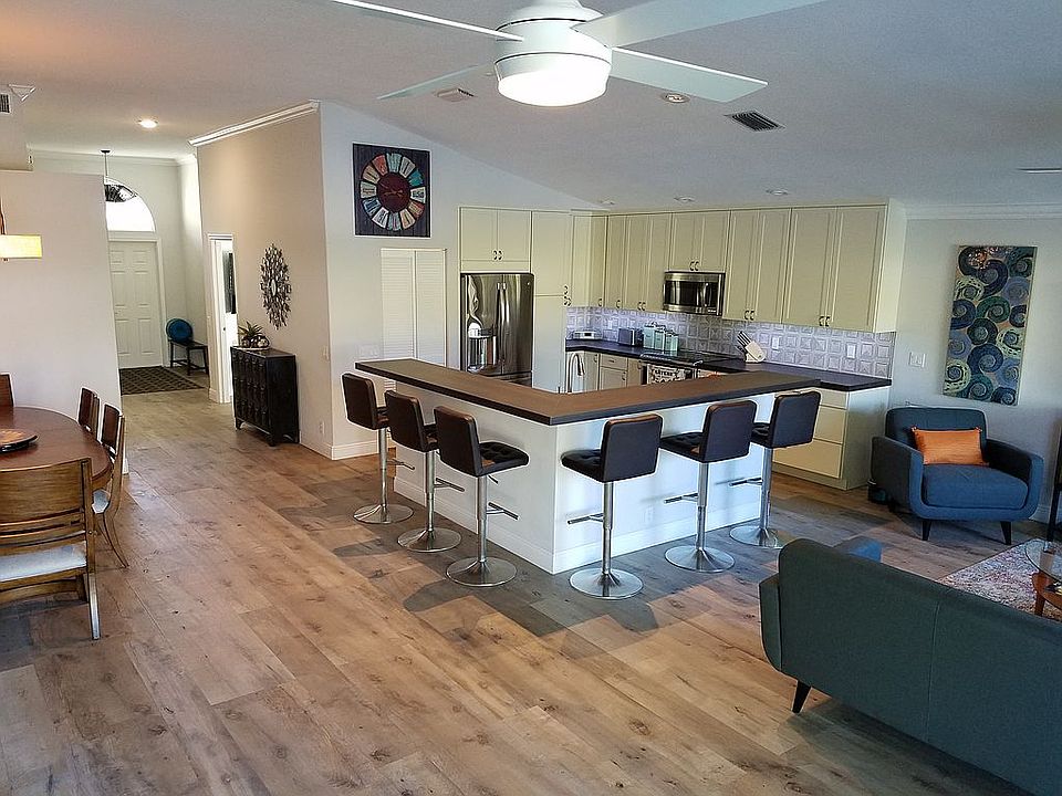 Open Floor Plan!