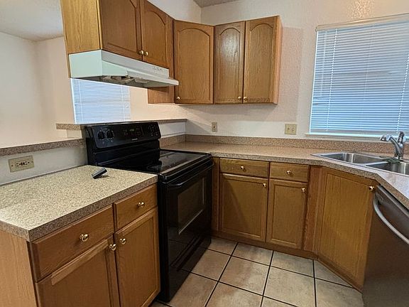 4th image of 3739 Hulen Park Cir