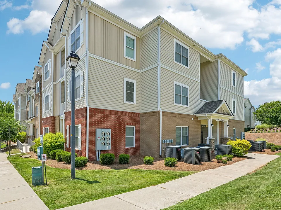 McDowell Creek Court