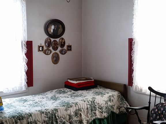 5th image of 2114 Birdsall Ave