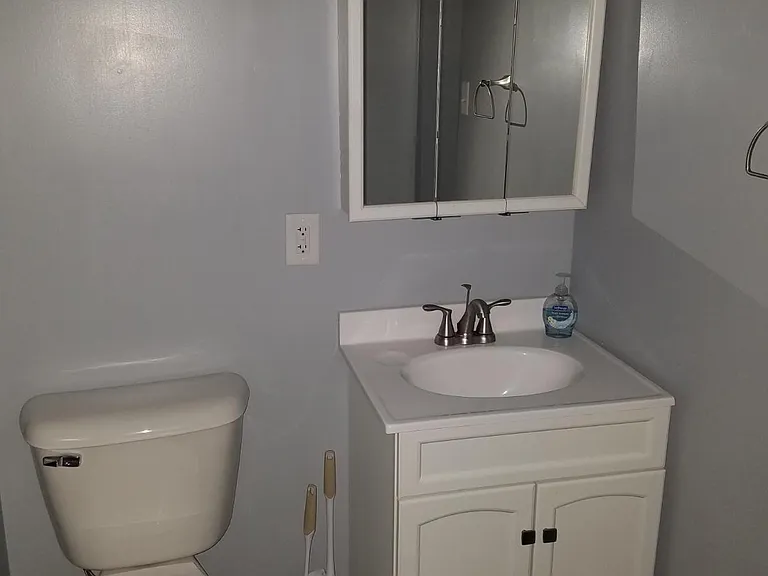 196 Herman Pl #1 — Photo 7