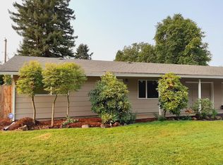 604 E Beacon Dr, Eugene, OR 97404