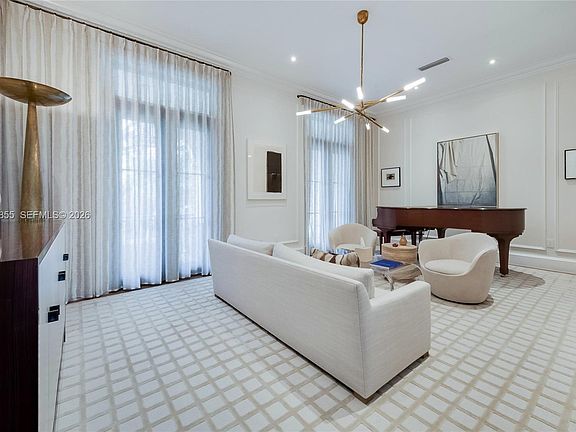 3rd image of 2615 Anderson Rd