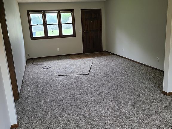 2nd image of 550 S Deveron Dr