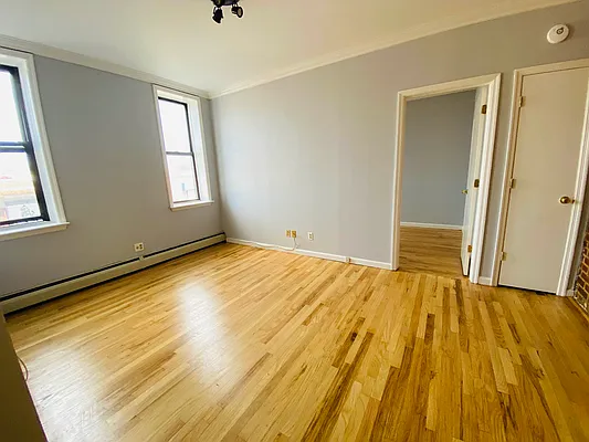 Rented by RealTegrity NY LLC | media 10