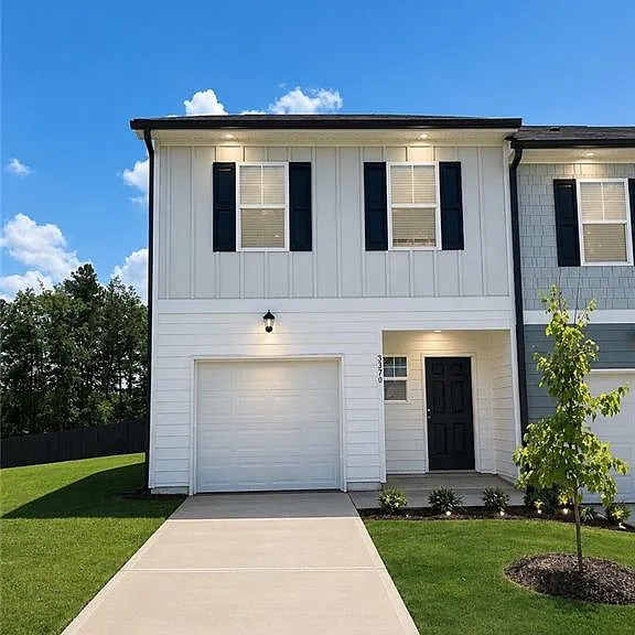 3370 Highbury Way — Photo 1