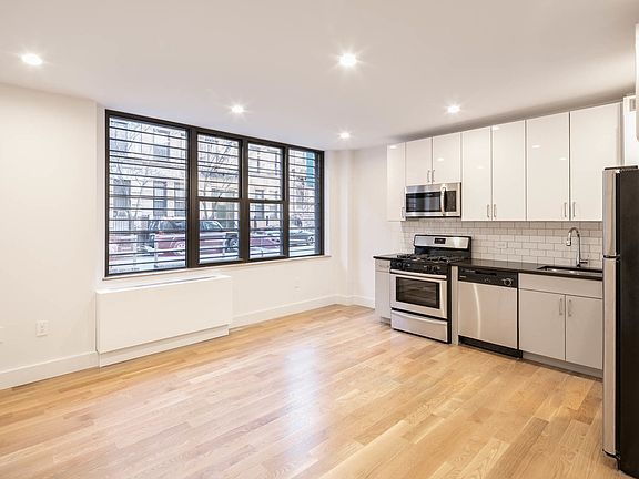 5th image of 15 W 119th St #1B