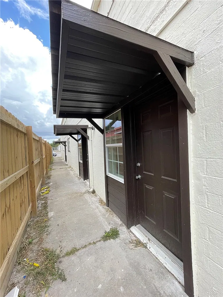 2 bed, 4500 sqft, $850 — Photo 3