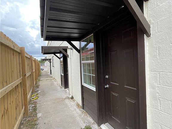 3rd image of 217 S Rachal St