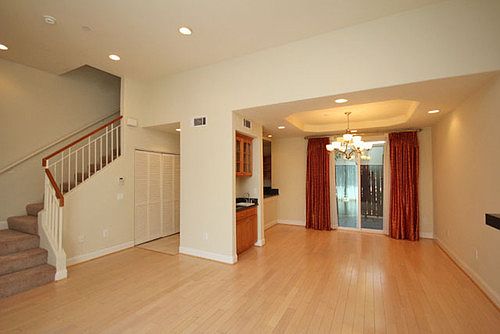 4th image of 212 S Chester Ave Unit 5