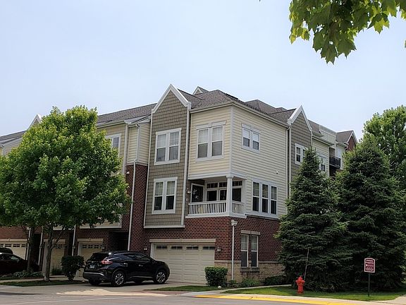2nd image of 616 Grove Ln