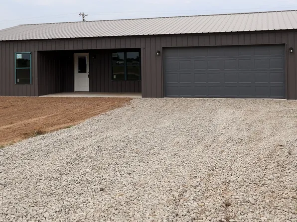 10 Texanna Rd, Eufaula, OK 74432
