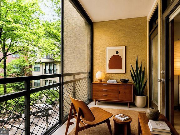 3rd image of 400 17th St NW Unit 1233