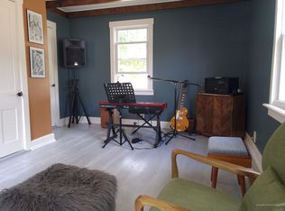 114 Spring St, Gardiner, ME 04345