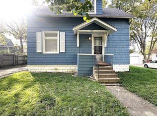 1407 S Madison St, Normal, IL 61761